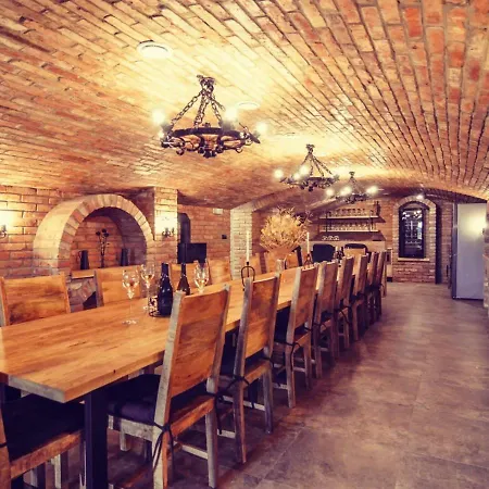 - Wellness Apartment Hrusky (Breclav)